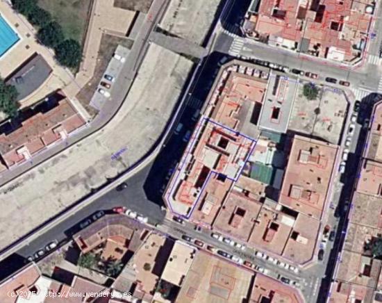 Se oferta local comercial en c/poeta Francesc Miret con altillo - VALENCIA