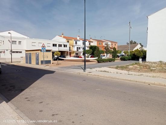 UNA PARCELA URBANA EN VENTA, ZONA RESIDENCIAL DEL ENSANCHE EN BENIMODO C.P. 46291(VALENCIA) - VALENC