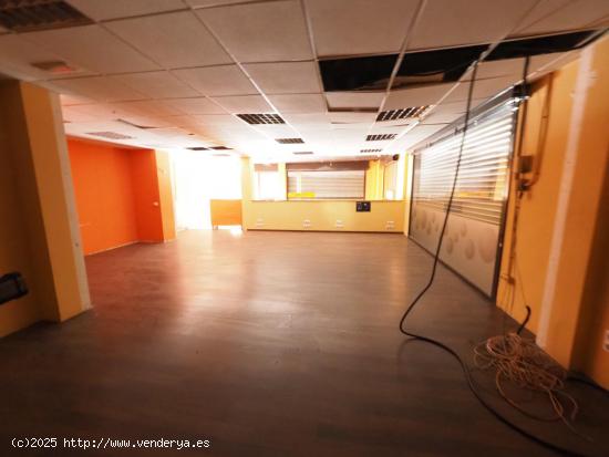 SE VENDE LOCAL COMERCIAL EN SANTA EULÀLIA DE RONÇANA, ZONA CENTRO - BARCELONA