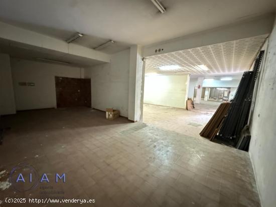 LOCAL COMERCIAL EN VENTA - BARCELONA