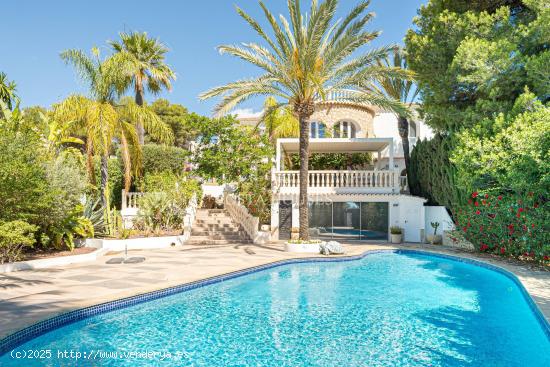 VILLA MAURITIUS - UN OASIS DE SERENIDAD MEDITERRÁNEA EN JAVEA, ALICANTE - ALICANTE