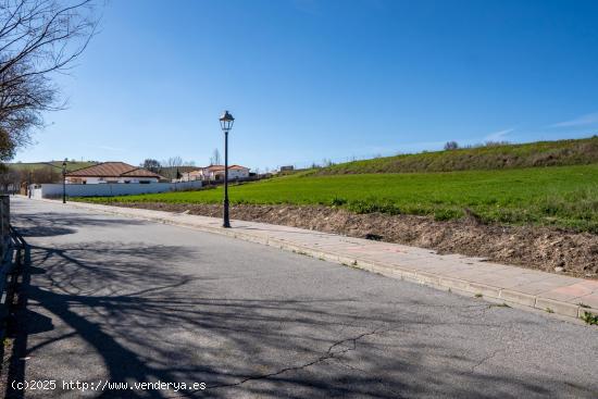 Se Vende en Guadahortuna - GRANADA