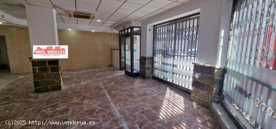 DISPONIBLE LOCAL COMERCIAL APTO PARA CUALQUIER TIPO DE OFICINAS O TIENDA. - ALICANTE