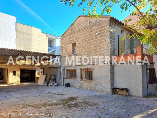 Terreno en pleno centro de La Cañada. - VALENCIA