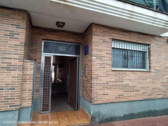 Piso en venta en calle Pintor Pedro Flores 11 Fortuna Murcia - MURCIA