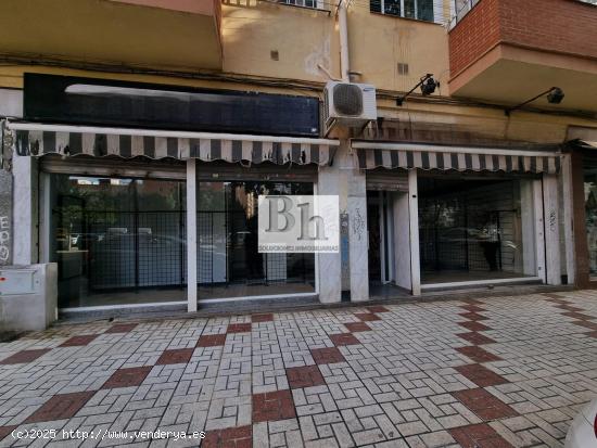  Blanhogar vende espectacular local Comercial . - MALAGA 