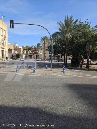 PISO  REFORMADO EN PLAZA TOROS - ALICANTE