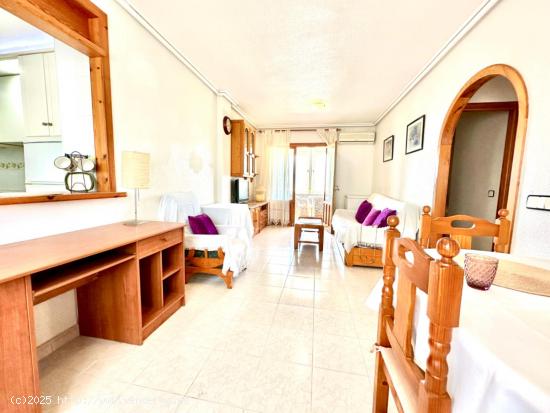 SE VENDE APARTAMENTO DE 2 D EN CABO CERVERA, TORREVIEJA - ALICANTE