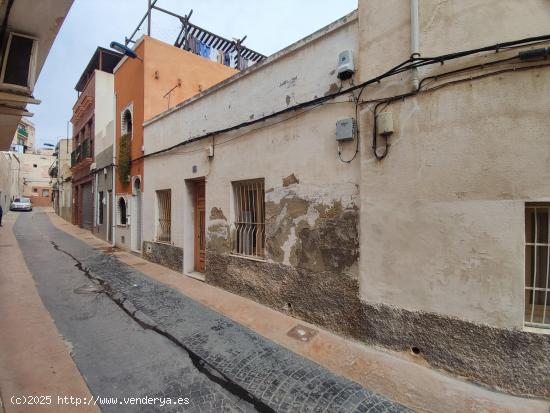 CASA ZONA CENTRO - ALICANTE