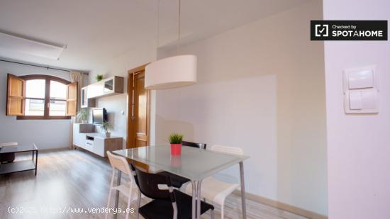 Moderno apartamento de 2 dormitorios en alquiler en Ciutat Vella - VALENCIA