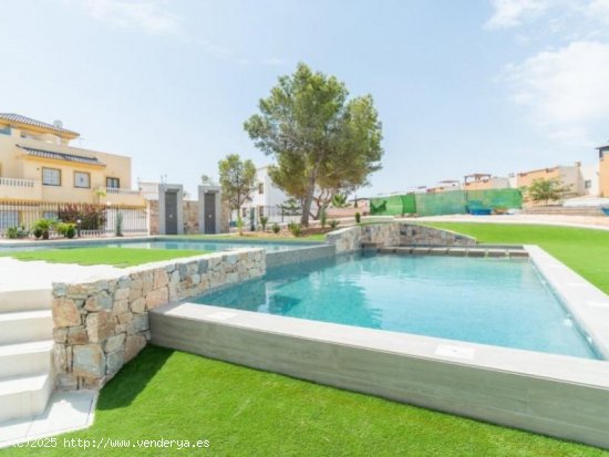 Bungalow en venta en Torrevieja (Alicante)