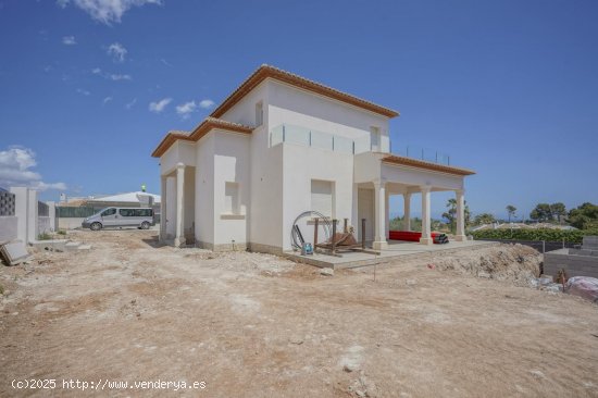 Villa en venta a estrenar en Jávea (Alicante)