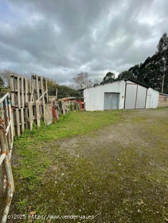 Terreno en venta con tres naves en Cartes - CANTABRIA