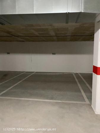 Plaza de parking con trastero - ALICANTE