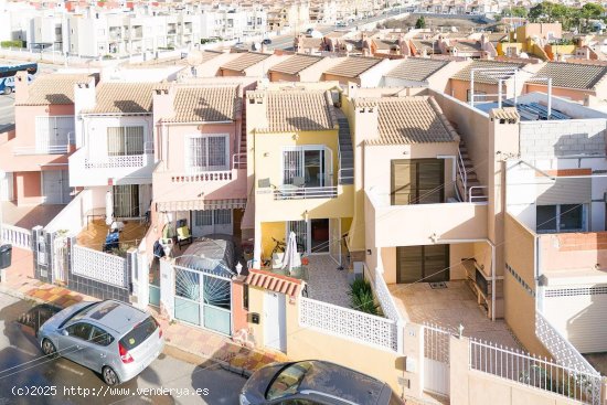  Casa en venta en Torrevieja (Alicante) 