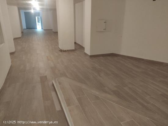 LOCAL COMERCIAL MUY CENTRICO DE 170M2. - ALBACETE