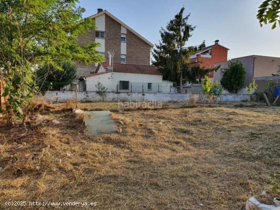 TERRENO EN MONTCADA - BARCELONA