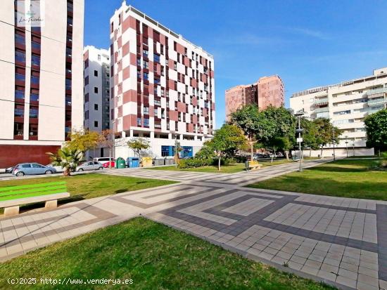 PARKING DOBLE EN BULEVAR LOUIS PASTEUR (TEATINOS, MALAGA) - MALAGA