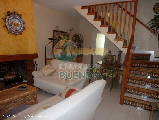 PRECIOSO DUPLEX CON AMPLIA PARCELA EN ZONA TRANQUILA Y CERCA DE LA PLAYA - MURCIA