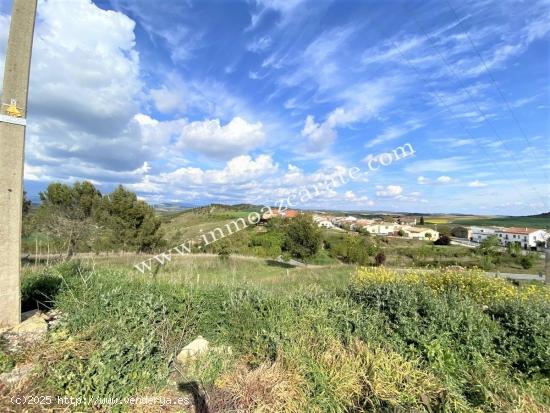 Amplia parcela Urbana en Mendigorria. - NAVARRA