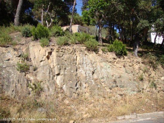  TERRENO EN URBANIZACIÓN - BARCELONA 