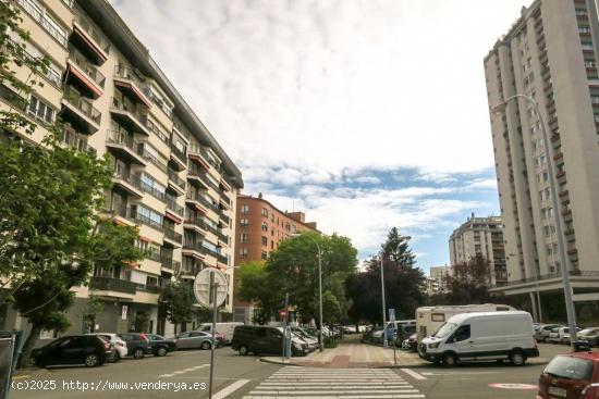 Plaza de garaje en alquiler en San Juan - NAVARRA