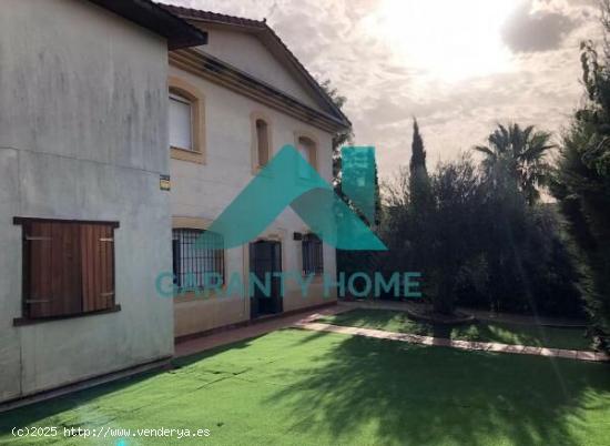  SE VENDE PRECIOSO CHALET EN ZONA CERES GOLF - CACERES 