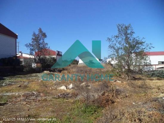 Se vende Terreno Industrial en Polígono Las Arenas - CACERES