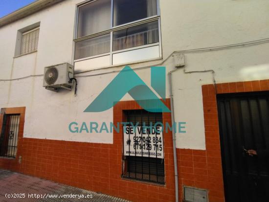 Se VENDE casa en TORREORGAZ - CACERES