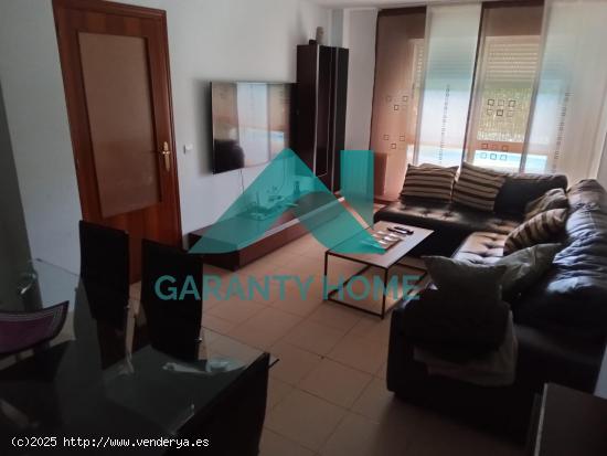 ¡SE VENDE ADOSADO EN RESIDENCIAL UNIVERSIDAD, CÁCERES! 🏡✨ - CACERES