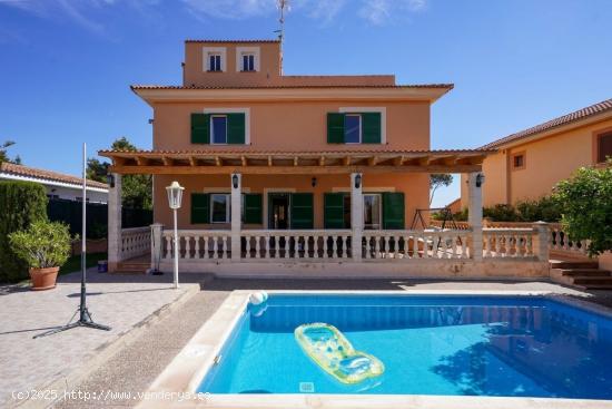 Chalet con vistas al mar y a la montaña, amplio y luminoso. - BALEARES