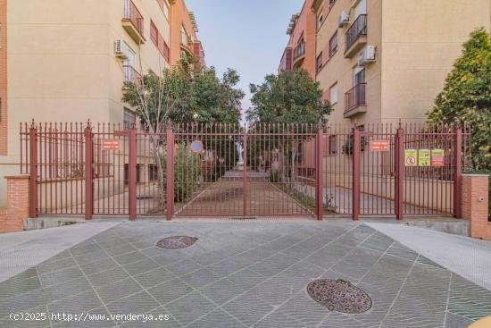 VENTA DE PISO EN ATARFE 3 DORMITORIOS, 2 BAÑOS GARAJE Y TRASTERO - GRANADA