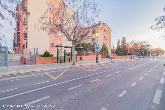 VENTA DE PISO EN ATARFE 3 DORMITORIOS, 2 BAÑOS GARAJE Y TRASTERO - GRANADA