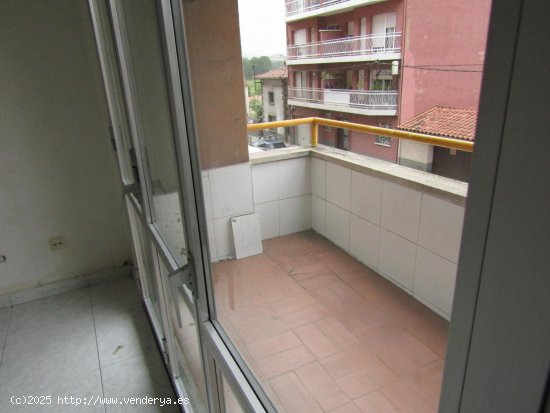  Piso en venta  en Roda de Ter - Barcelona 