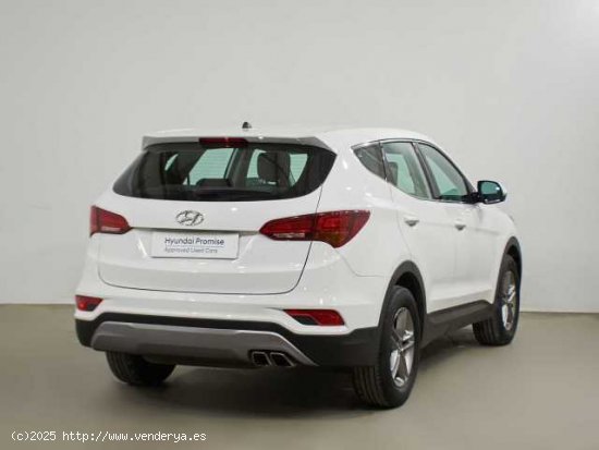 Hyundai Santa Fe Diesel ( Santa Fe 2.0CRDi 4x2 Essence 7s )  - Jeréz de la Frontera