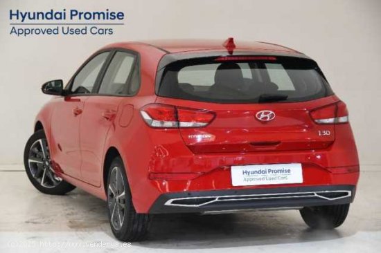 Hyundai i30 ( 1.5 DPI Klass SLX 110 )  - Pamplona