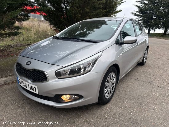 Kia Ceed 1.4 CRDI - Burgos