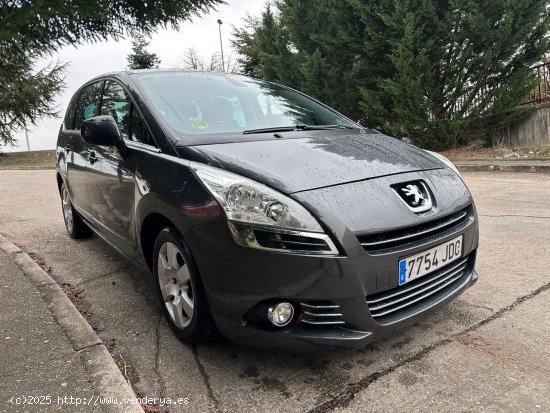 Peugeot 5008 1.6HDI - Burgos