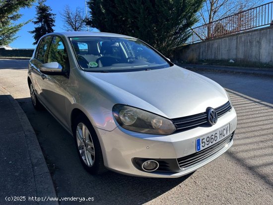 Volkswagen Golf 1.4 TSI Sport - Burgos