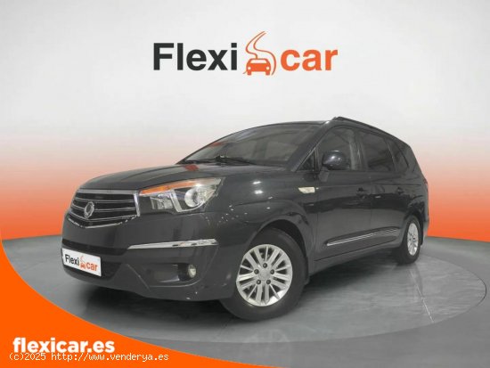 SsangYong Rodius XDI 2.0 Limited - Cornellà de Llobregat