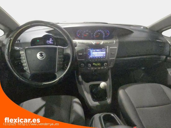 SsangYong Rodius XDI 2.0 Limited - Cornellà de Llobregat