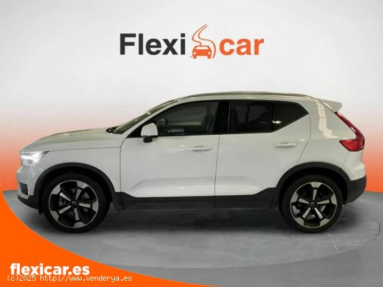 Volvo XC40 2.0 D4 AWD Momentum Auto - Mairena del Aljarafe