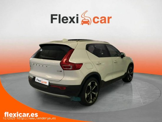 Volvo XC40 2.0 D4 AWD Momentum Auto - Mairena del Aljarafe