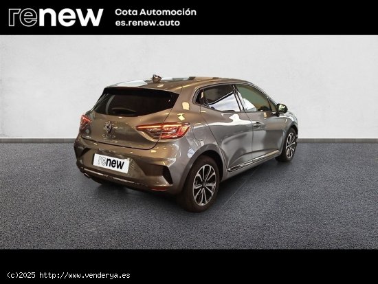 Renault Clio Techno - Madrid