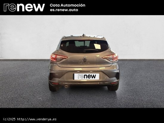 Renault Clio Techno - Madrid