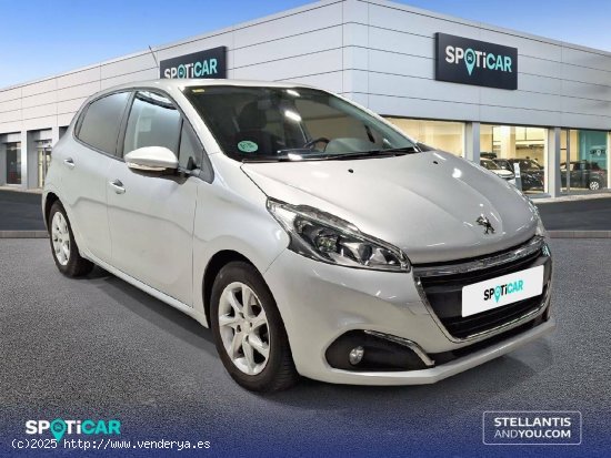 Peugeot 208  5P  1.2L PureTech 82 Active - Madrid