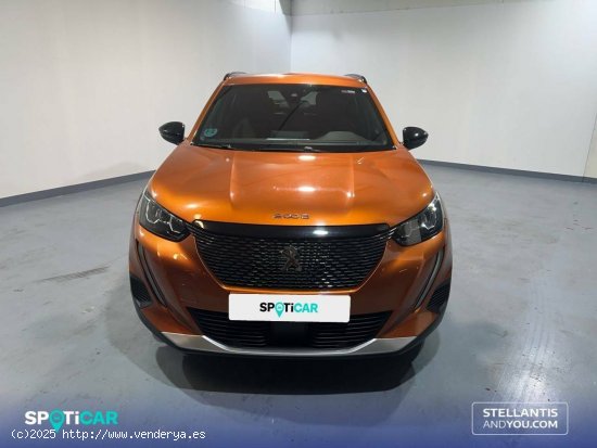 Peugeot 2008   Puretech 100 S&S 6 Vel. MAN Allure - Sant Feliu de Llobregat