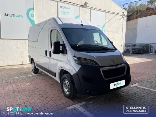 Peugeot Boxer  335 L2 H2 BHDI 103kW (140CV) S&S 6 V. M - - Almería