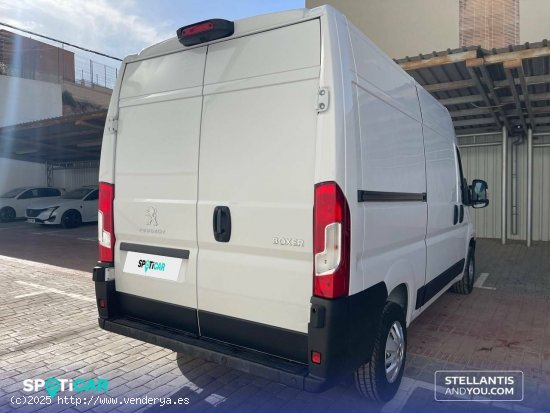 Peugeot Boxer  335 L2 H2 BHDI 103kW (140CV) S&S 6 V. M - - Almería