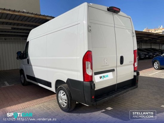 Peugeot Boxer  335 L2 H2 BHDI 103kW (140CV) S&S 6 V. M - - Almería